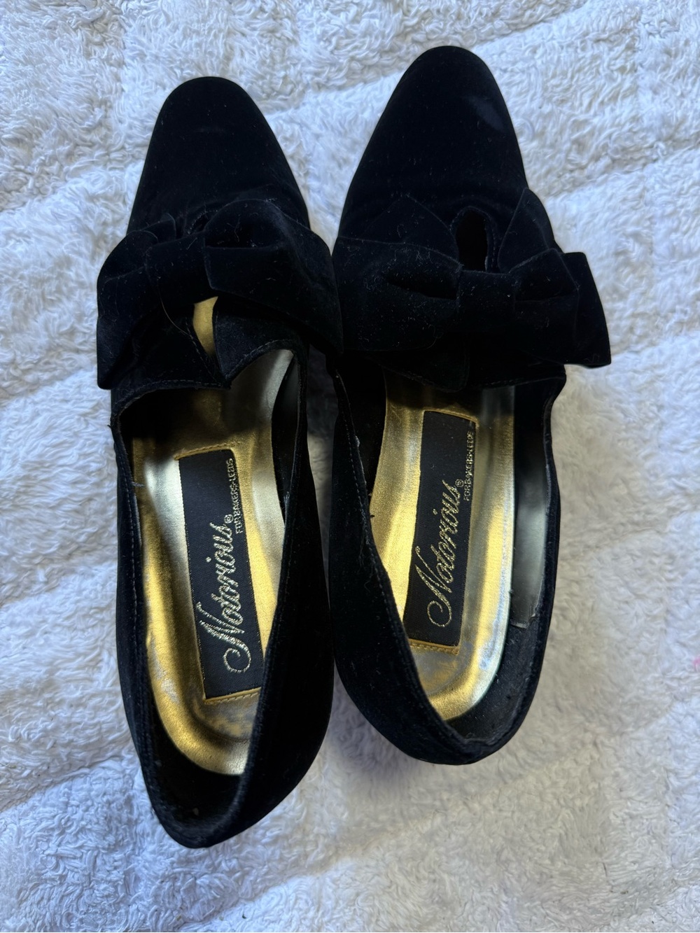 Notorious velvet Bow Heels for Women